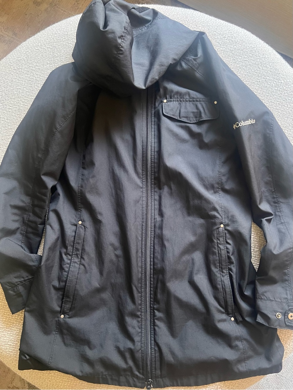 Columbia Women’s Black Hooded Rain Jacket - Size Small